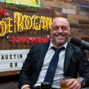 Joe Rogan wants to see the UFC book Alex Pereira vs. Dricus du Plessis: “I’ll fly to the moon to commentate that fight”