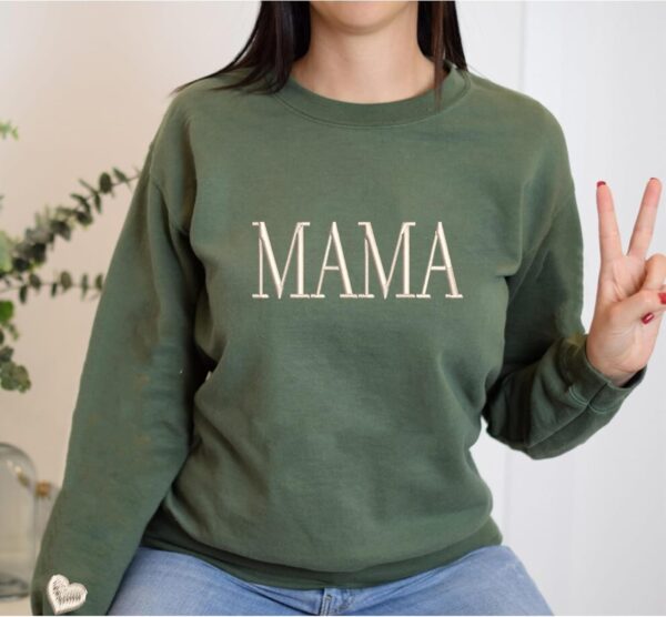 NAZENTI Embroidered Mama Heart Sweatshirt | Cozy Crewneck S-4XL - Image 2
